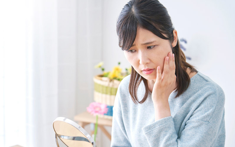 Tiền mãn kinh là gì? Nguyên nhân, triệu chứng, cách phòng ngừa và kiểm soát tình trạng tiền mãn kinh sớm